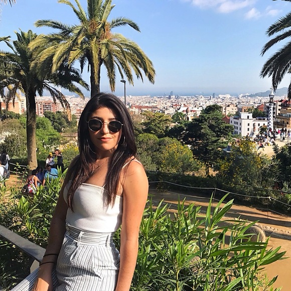 Meet your Posher, Teresa - Picture 2 of 2